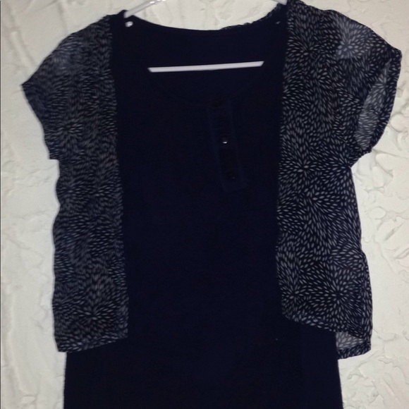 Navy blue cute top - Picture 1 of 1